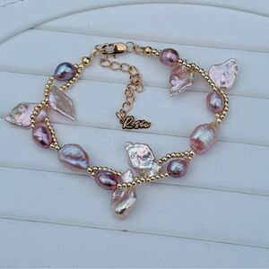 B197 Handmade Flower Petal Freshwater Baroque Pearl Bracelet One-of-a-Kind Gift